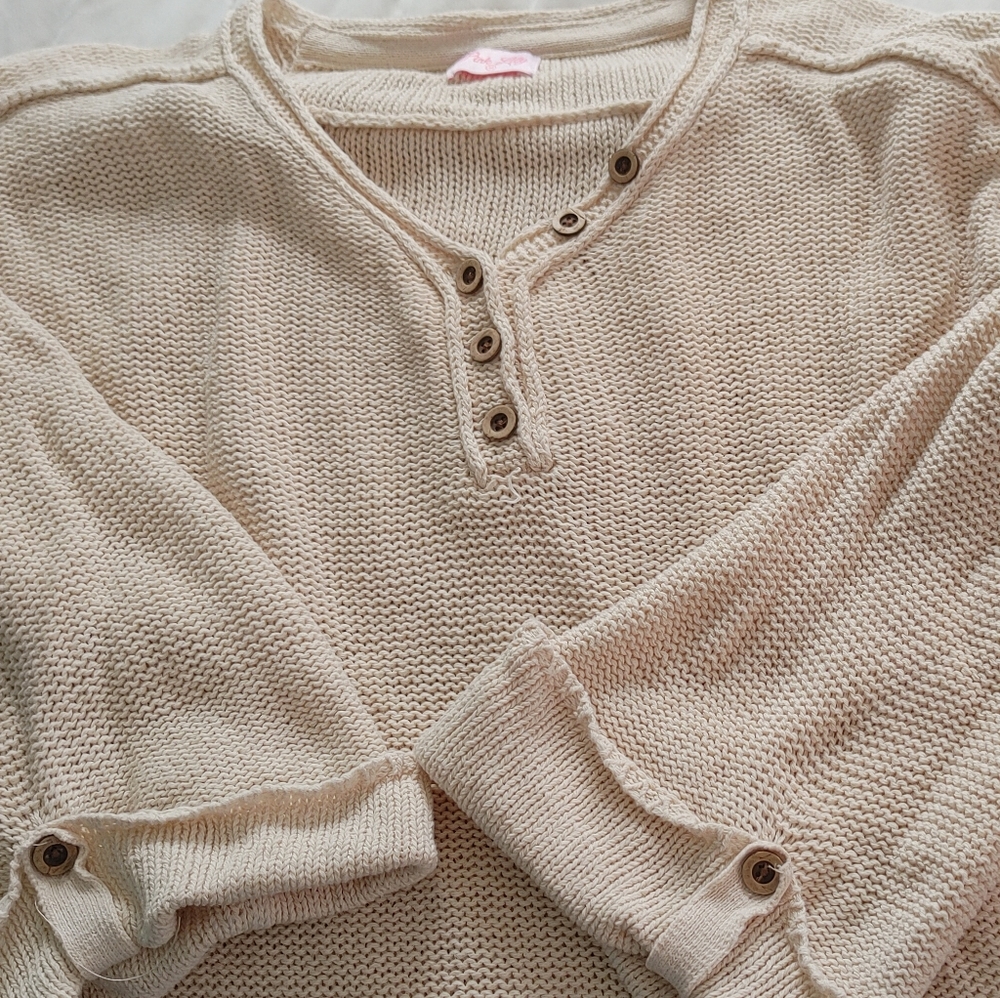 Knit sweater